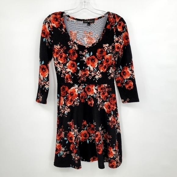 Derek Heart Long Sleeve Black Red Rose Print Sundress - Picture 1 of 9